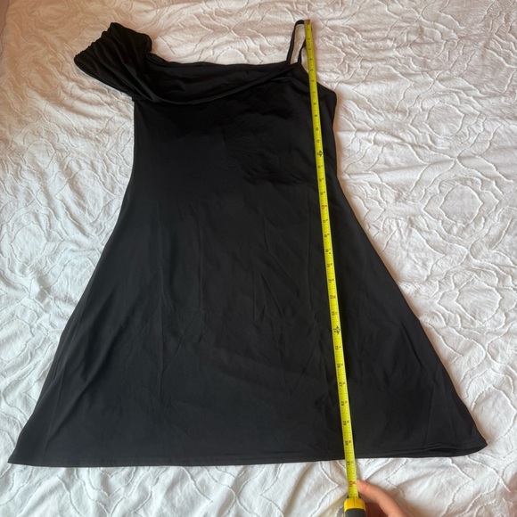 Nasty Gal Black One-Shoulder Drape Shoulder Dress - Picture 4 of 10